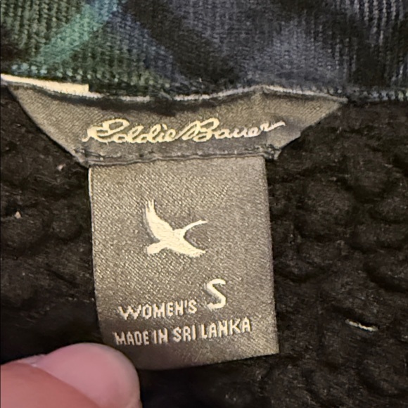 Women’s Eddie Bauer Fleece Lined Flannel Shacket with Pockets - Picture 3 of 5